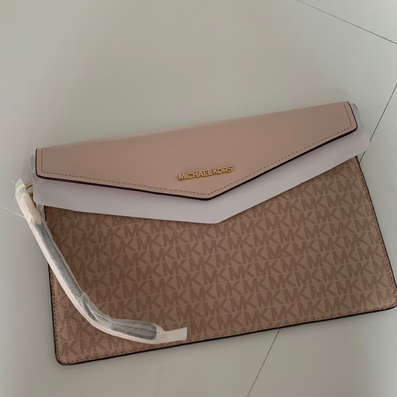 Michael Kors Handbags - Michael Kors Clutch: Pale Pink